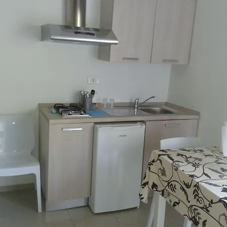 La 3* Brindisi