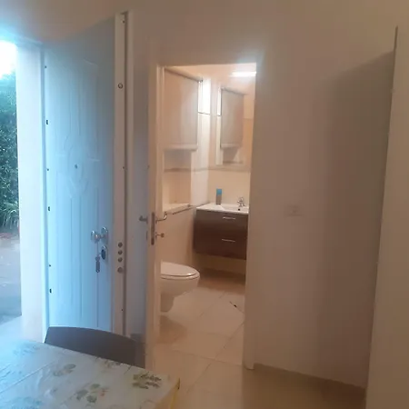 La Bed & Breakfast 3*