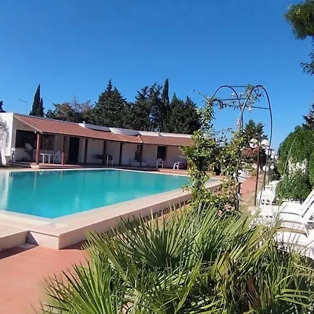 La Bed & Breakfast 3*