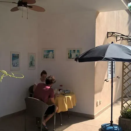 La 3*